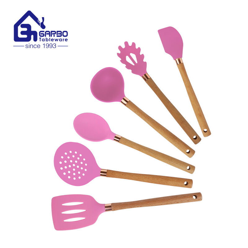 Use the Correct Tips to Clean Your Silicone Kitchen Utensils