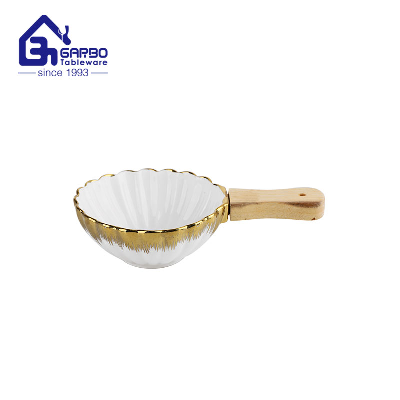 golden decoration porcelain bowls desert plate with wooden handle