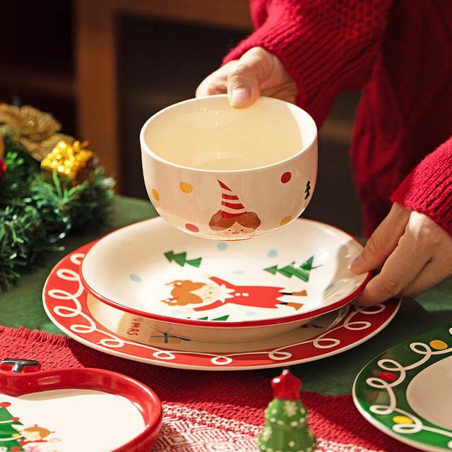 Decorate Your Table This Christmas With Garbo Ceramic Tableware