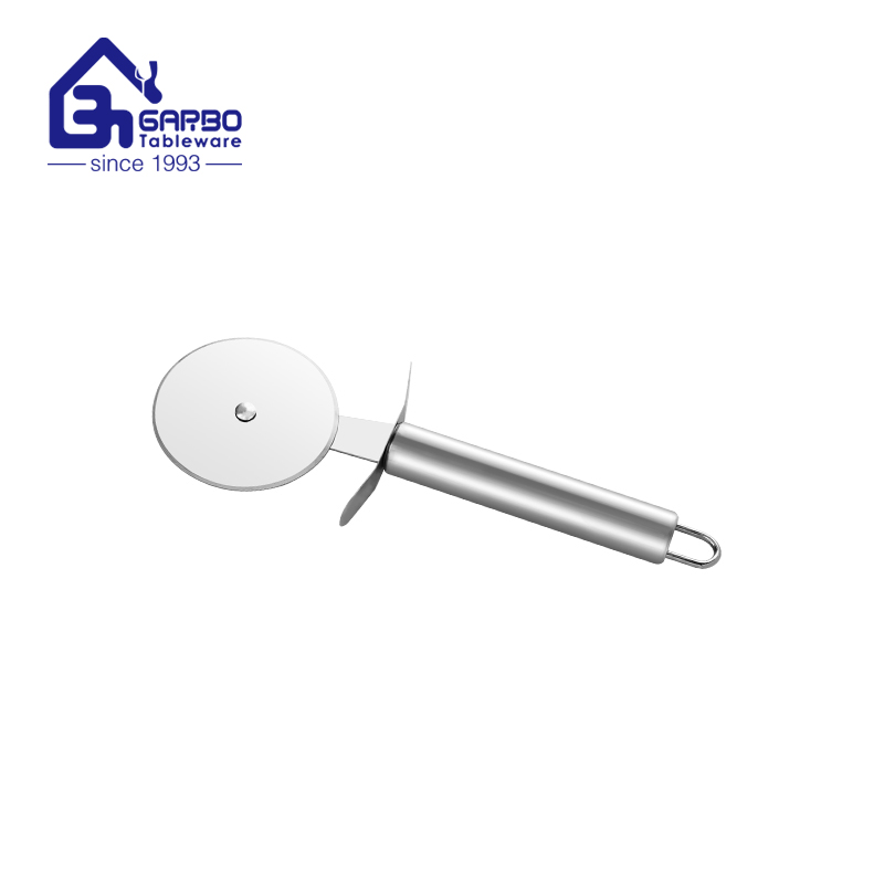 China Garbo Tableware Small MOQ Bulk Packing Customized Logo Pizza Cutter