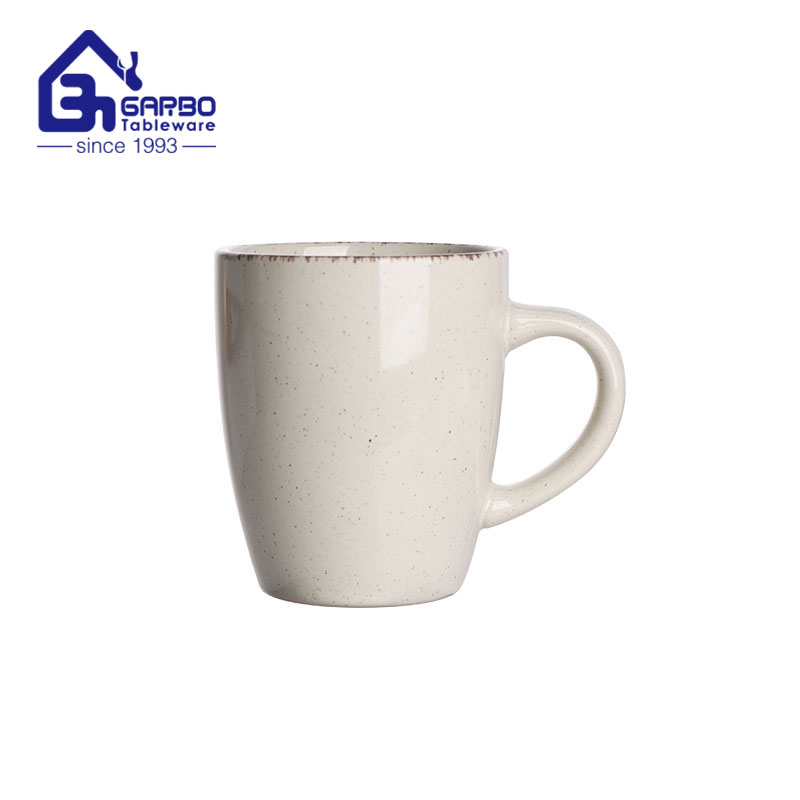 340ml cartoon printing stoneware mug with inner green color and spoon factory from China