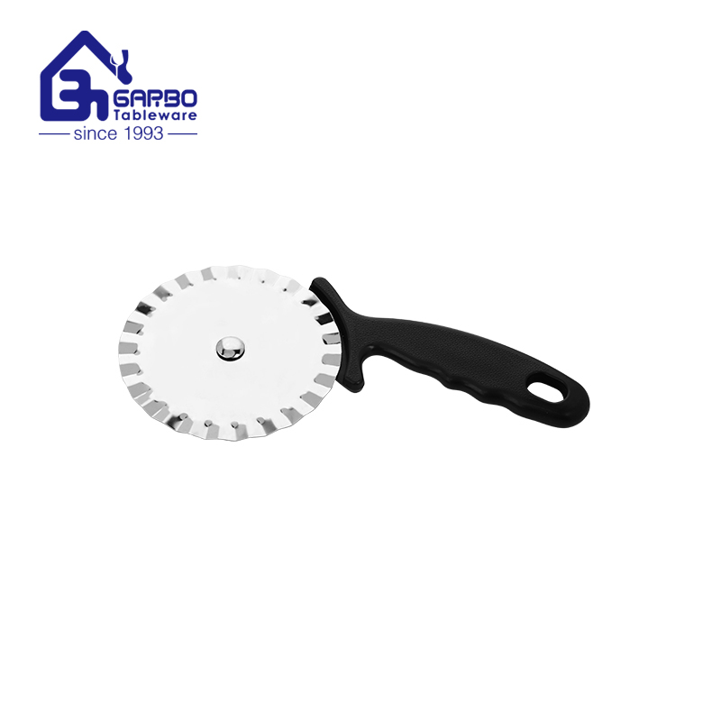 China Factory Stainless Steel Pizza Knife With A Rolling Blade Classic Single Round Pizza Knife