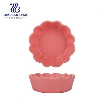 Pure color-glazed microwave safe ceramic bowl with flower edge