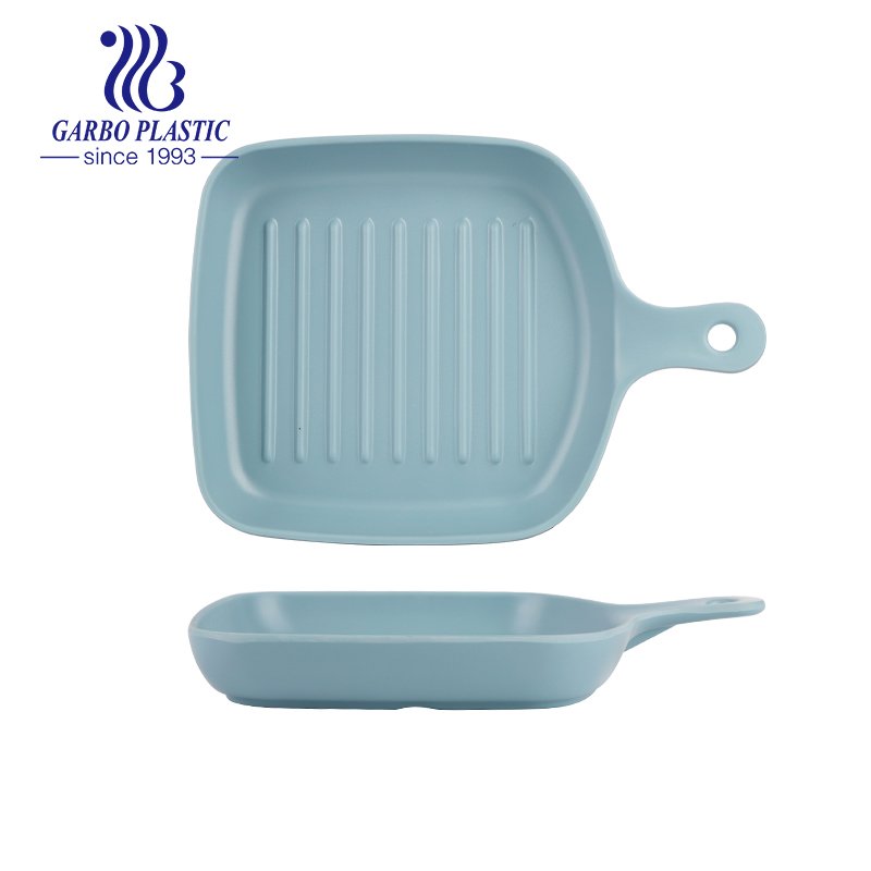 new design round shape strong plastic blue serving plates with simple handle can be used with snack, salad, fruit or meat both for indoor and outdoor