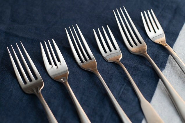 About the difference in polishing quality of stainless steel cutlery