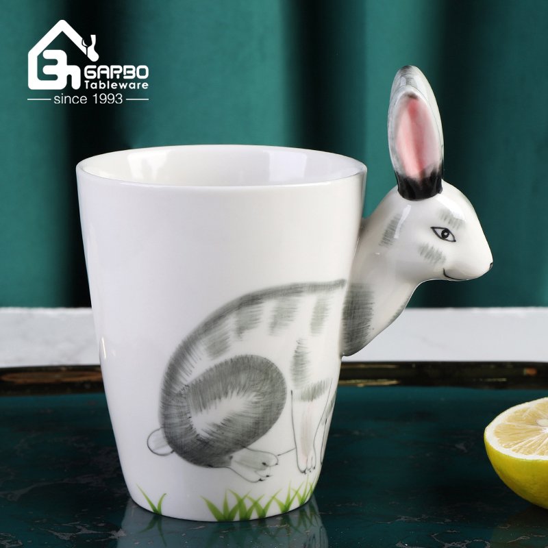 Handmade 400ml ceramic mug with vivid sheep design for drinking coffee