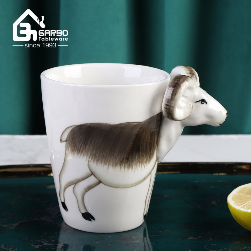 Handmade 400ml kaolin mug with 3D handle of deer design for milk