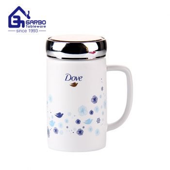 Oem logo printing design 17oz ceramic coffee mug water drinking porcelain cup with handle stainless steel sealed cover